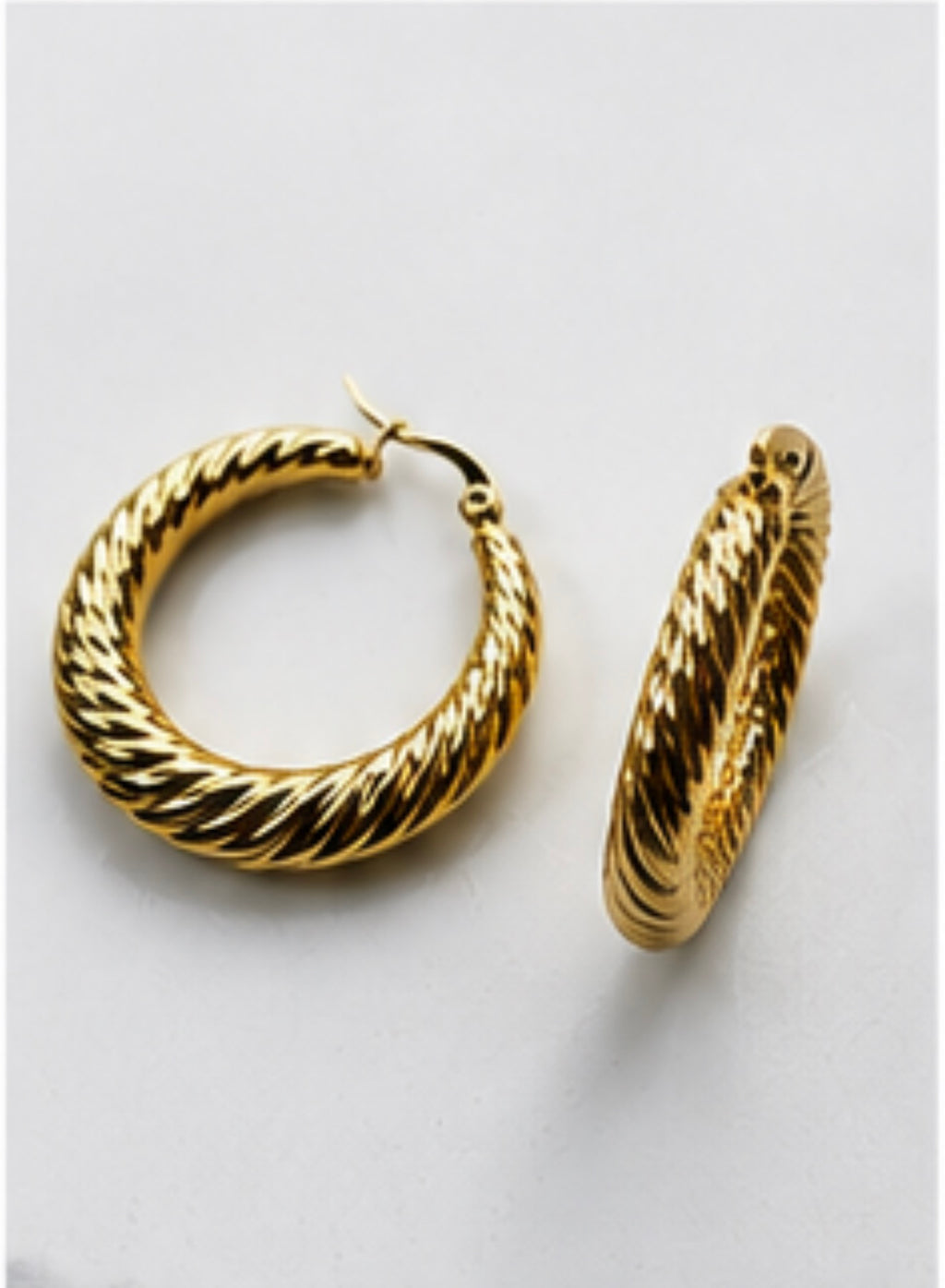 1124-Twisted Hoop Earrings