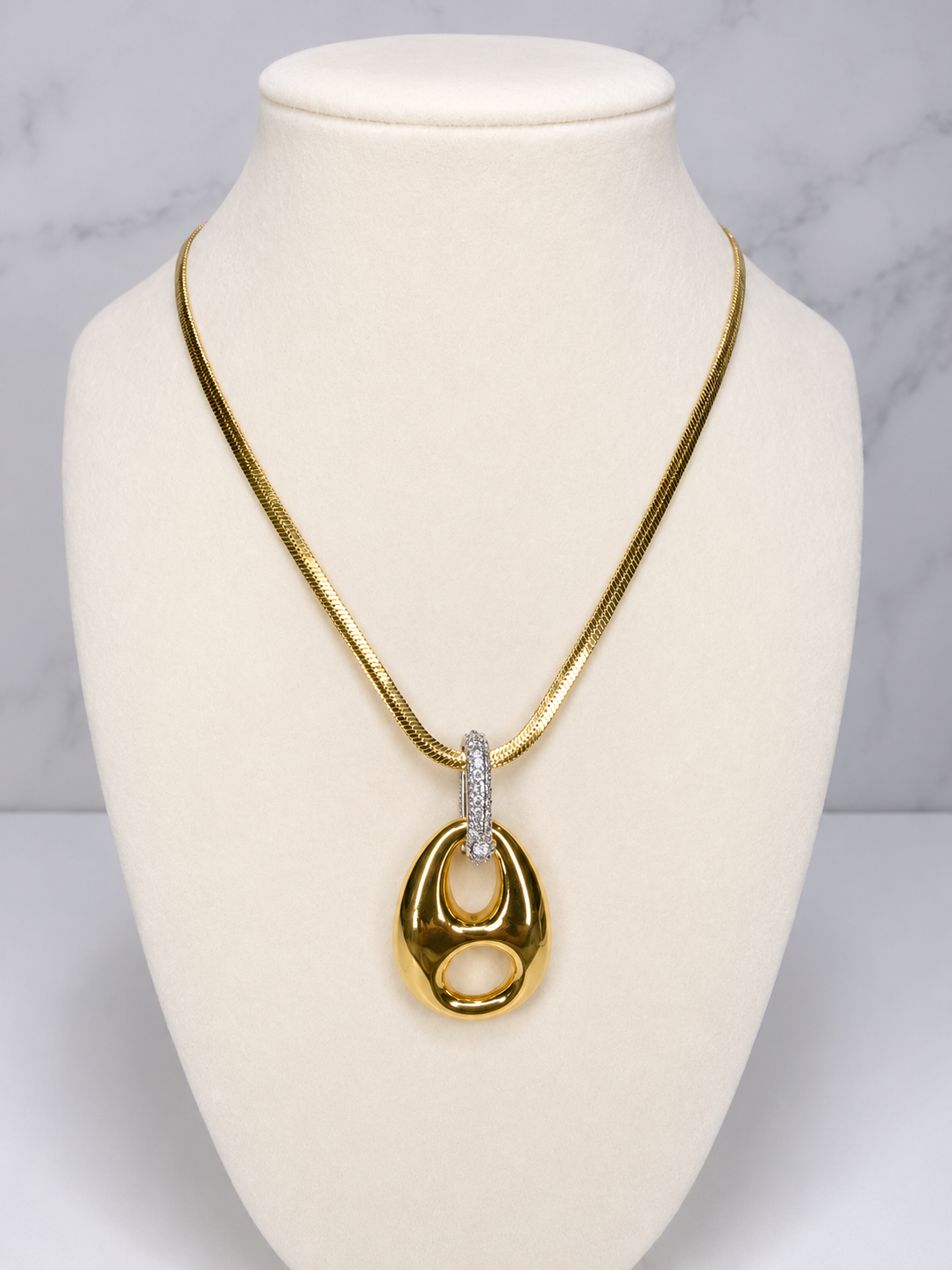 Halo Pendant Necklace